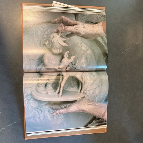 VINTAGE HUMMEL GOLDEN ANNIVERSARY HARDBACK BOOK - Picture 7 of 16